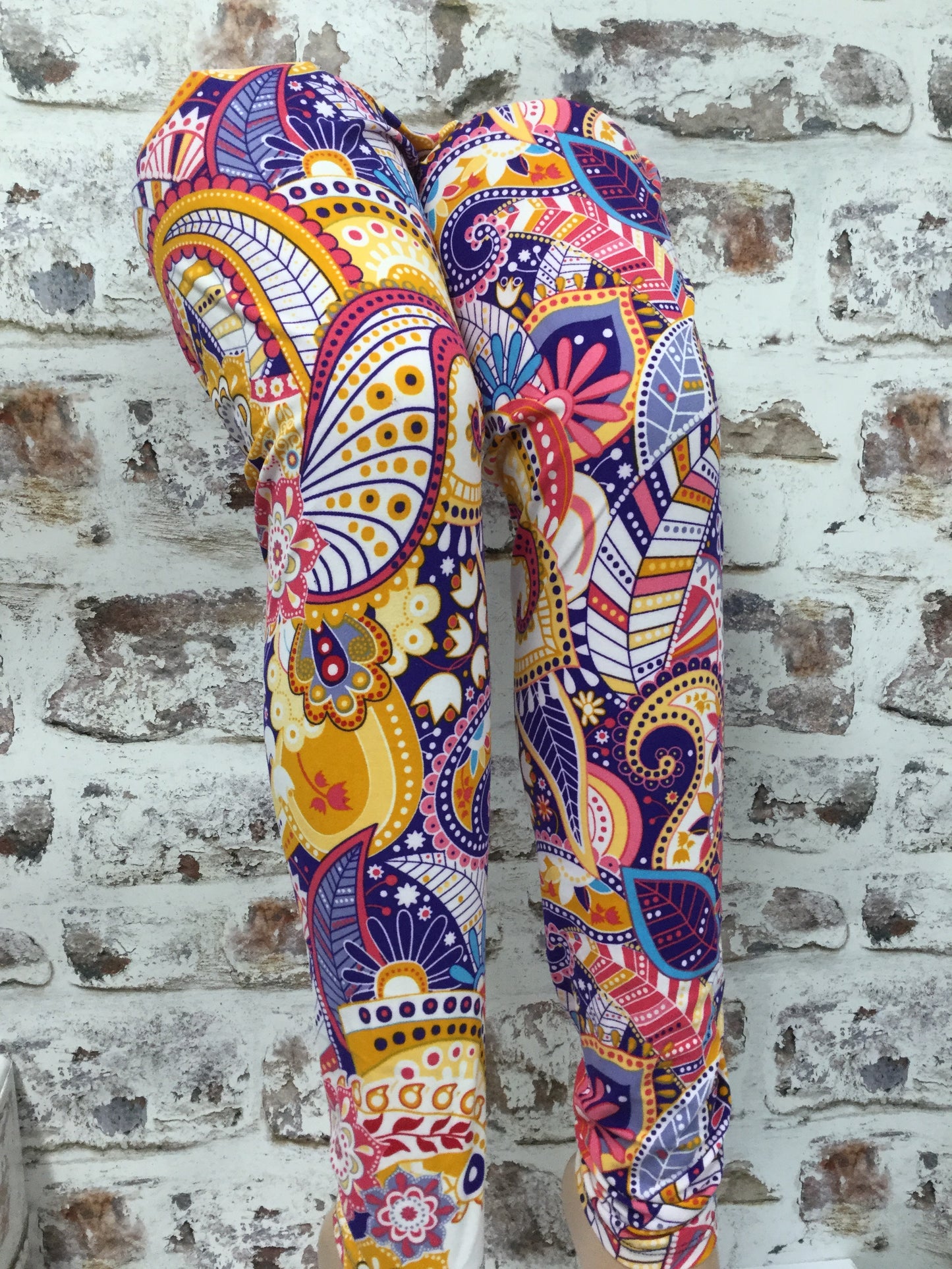 Printed Leggings "Fun in the Sun Paisley"