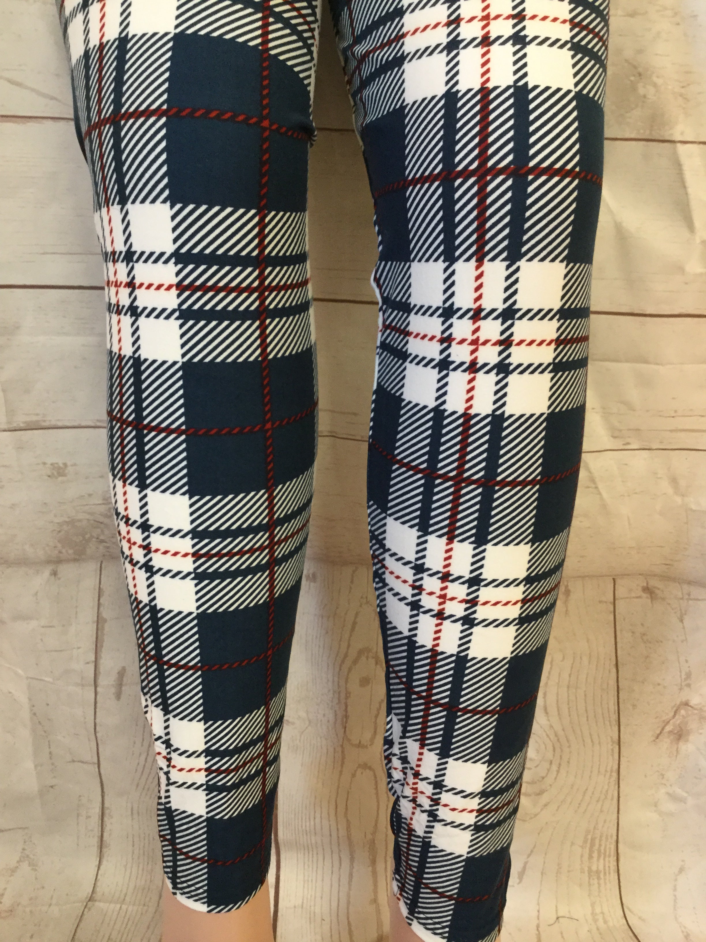 Saint Patrick's Plaid Printed Leggings – 2 Blondes Apparel