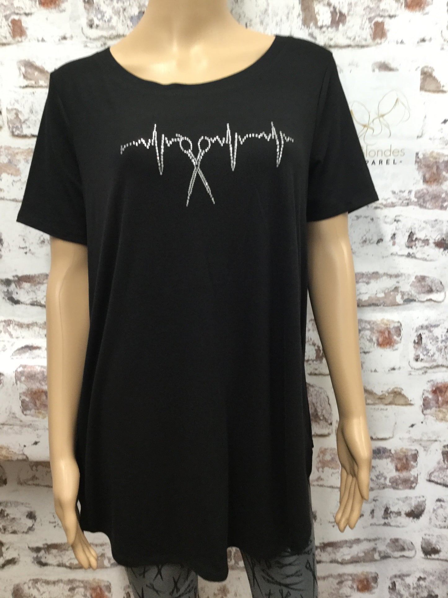 Stylist Iridescent Scissor Heartbeat Top
