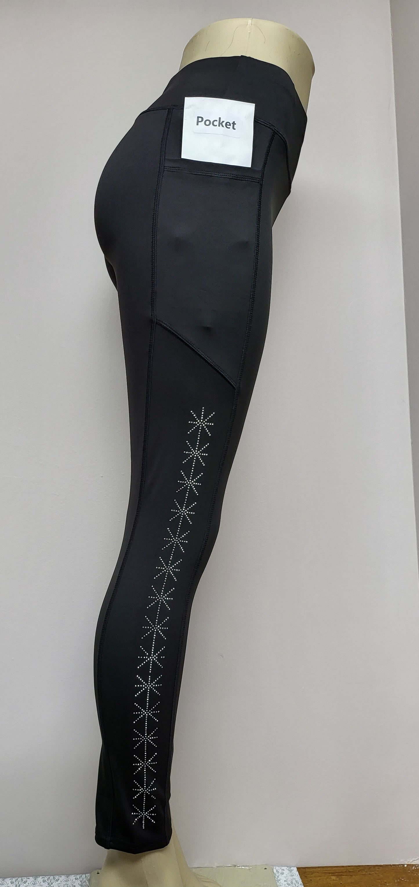 Pocket Leggings with Rhinestone Design