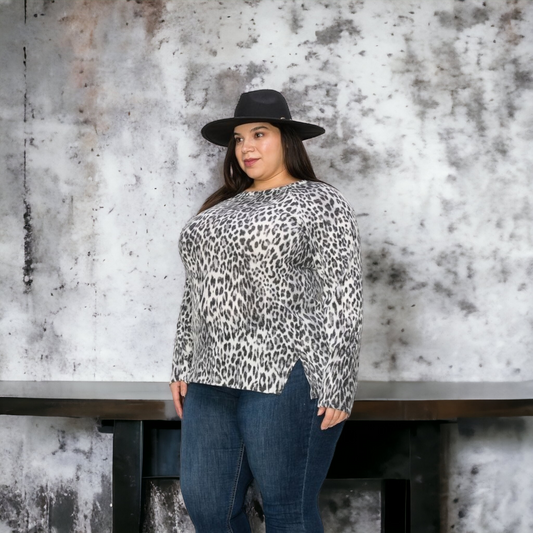 Plus Size Leopard Fleece Lightweight Sweater