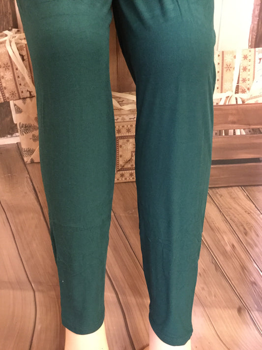 Extra Plus Solid Forest Green Leggings