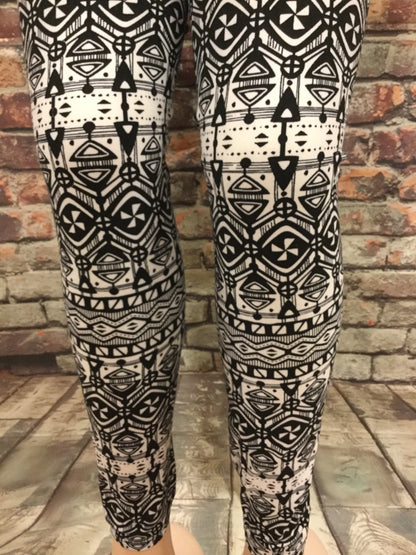 Printed Leggings "Tear Down the Walls"