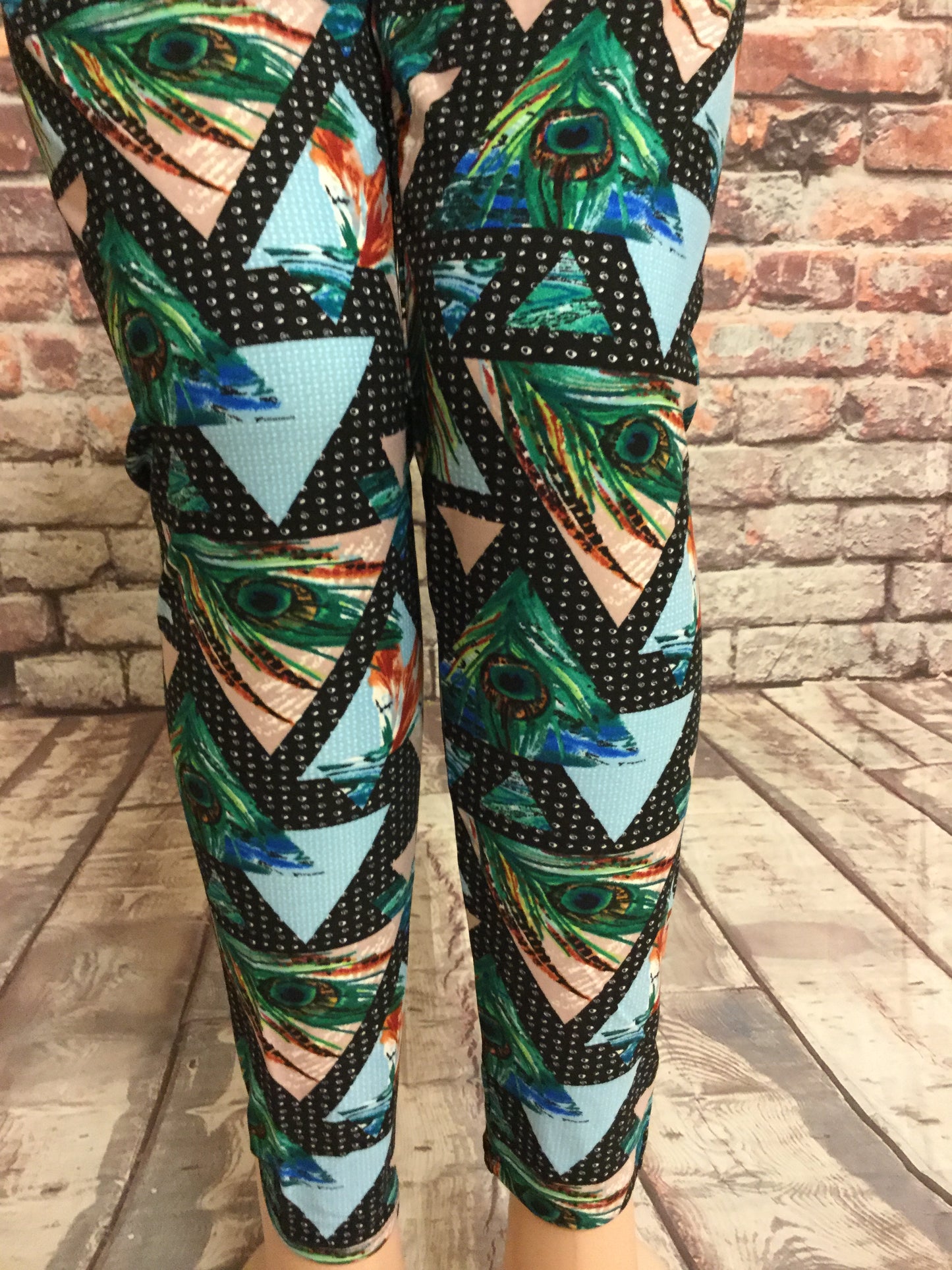 Tried and Feathered Print Leggings