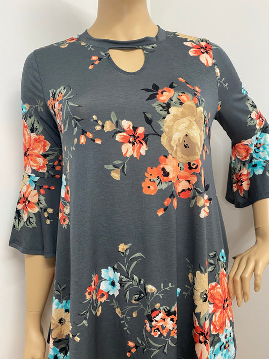 Plus Size Floral Top with Keyhole
