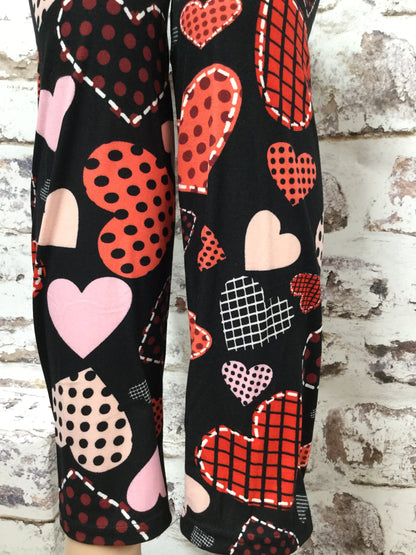 Plus Leggings "Patch Her Heart"