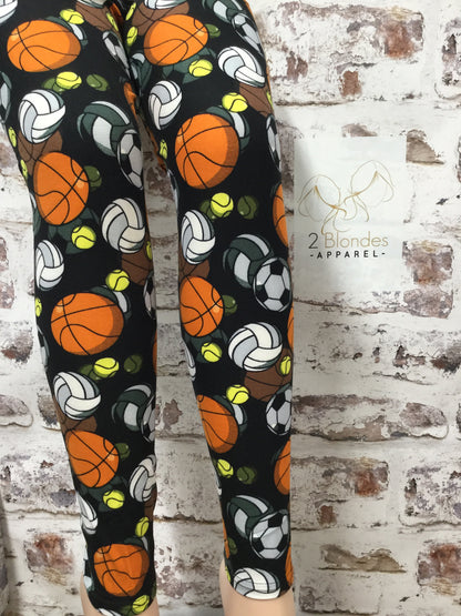 Plus leggings "All Athletes Play Ball"